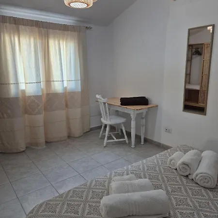 Casa Elena C Vicino Al Centro 度假居 *